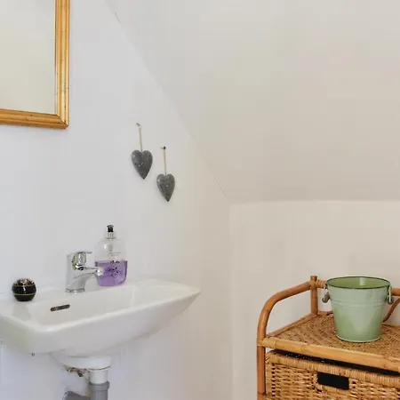 Three-bedroom Holiday In