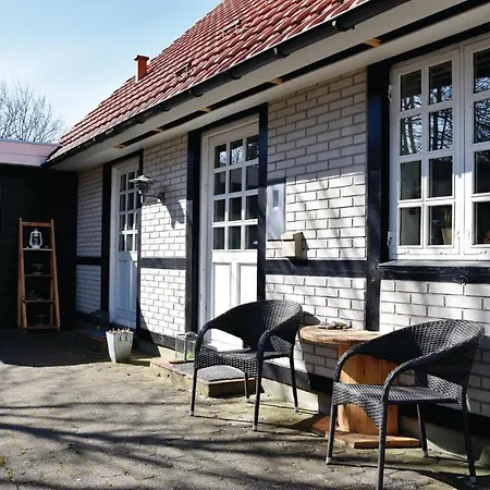 Three-bedroom Holiday In * Ulfborg