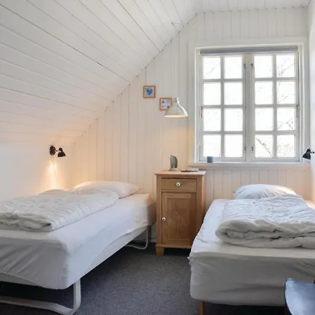 Three-bedroom Holiday In Ulfborg